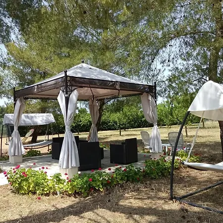 Tenuta Santa Rosa فندق مبيت وإفطار سانيكولا